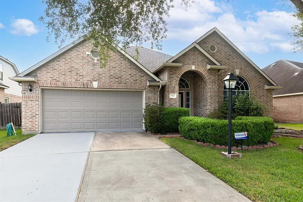 3827 Shady Breeze Dr — Photo 4