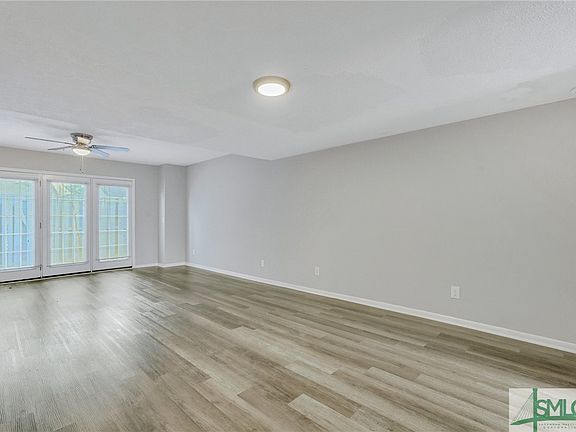 5th image of 28 Knollwood Circle