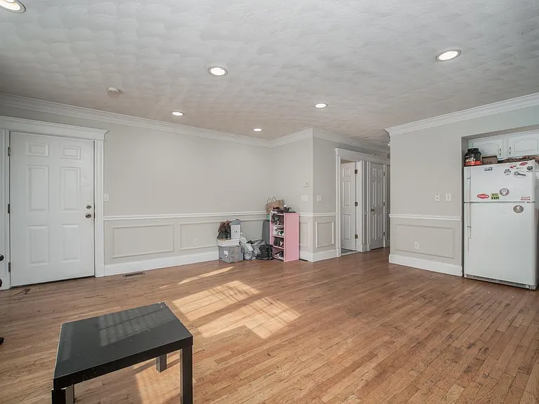 145 Murdock St #1 — Photo 4