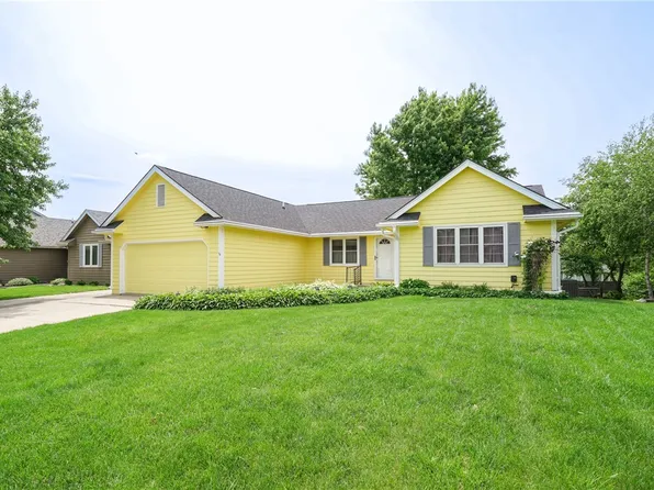 5249 Wakonda Dr, Norwalk, IA 50211