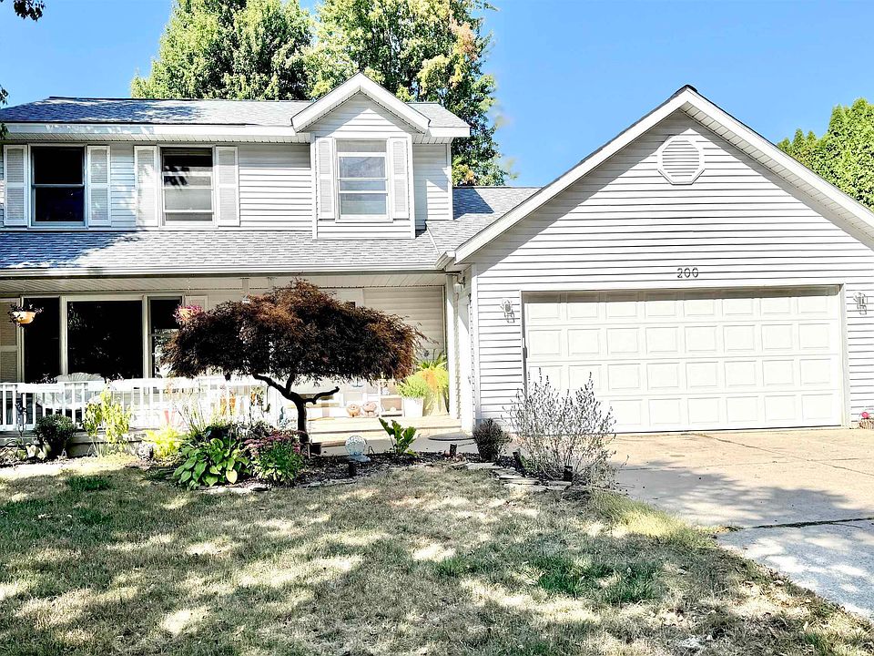1st image of 200 Meadow Ln
