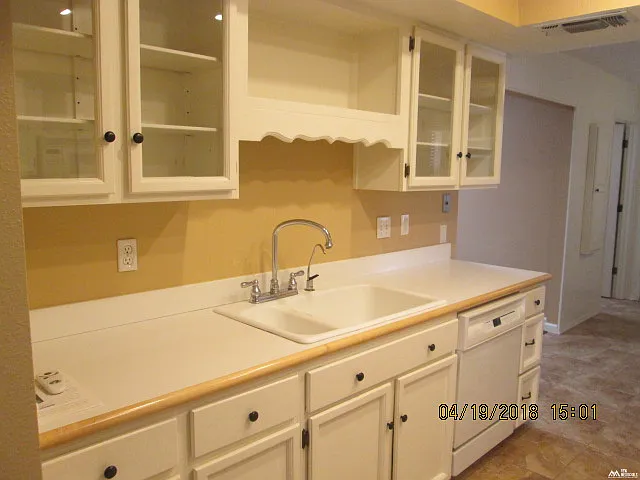 1912 Villa Dr — Photo 3