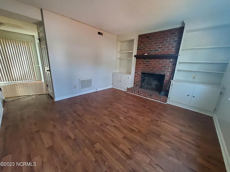 945 B S Barbeque Rd #A — Photo 2