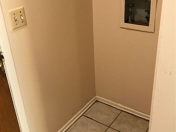 2nd image of 5114 Chisholm Trl