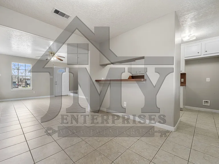 2530 Aldon St — Photo 57