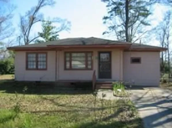 115 W Cherry Dr, Petal, MS 39465