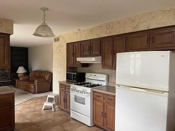 2nd image of 4418 Saint Annes Way
