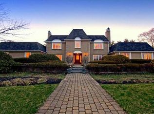 4 Willow Ave, North Hampton, NH 03862