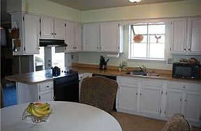3rd image of 4012 Schroeder Ct