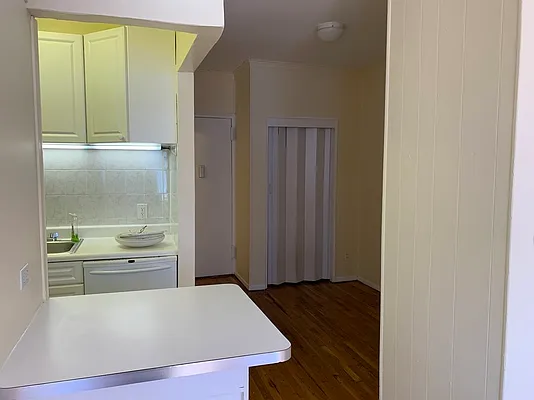 Rented by Limestone Realty Bklyn, LLC | media 15