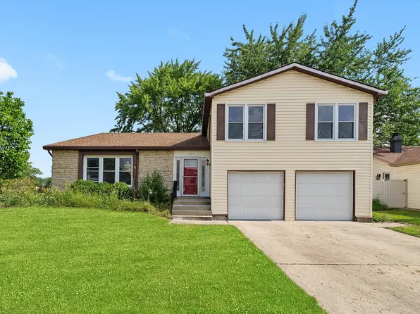 88 Hesterman Dr, Glendale Heights, IL 60139