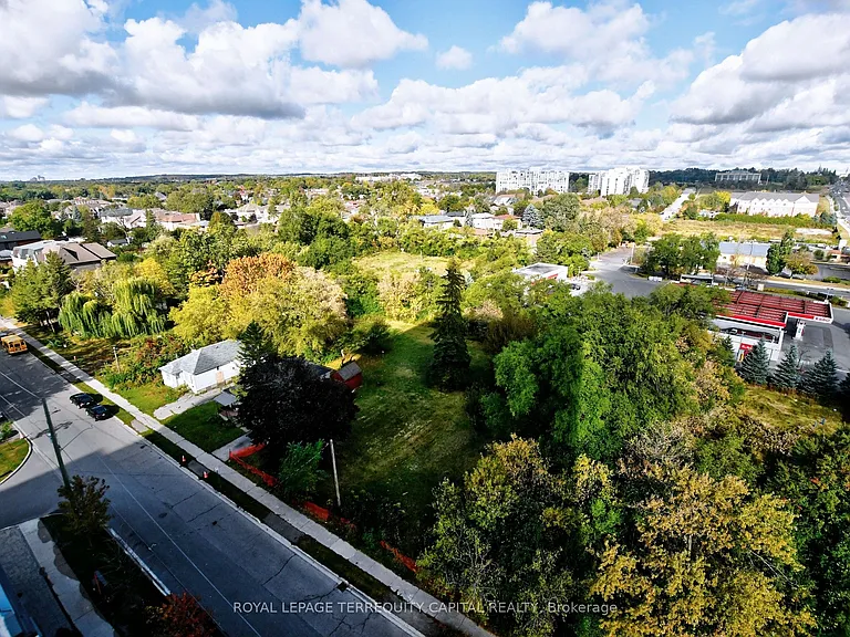 9608 Yonge St #1011 — Photo 27