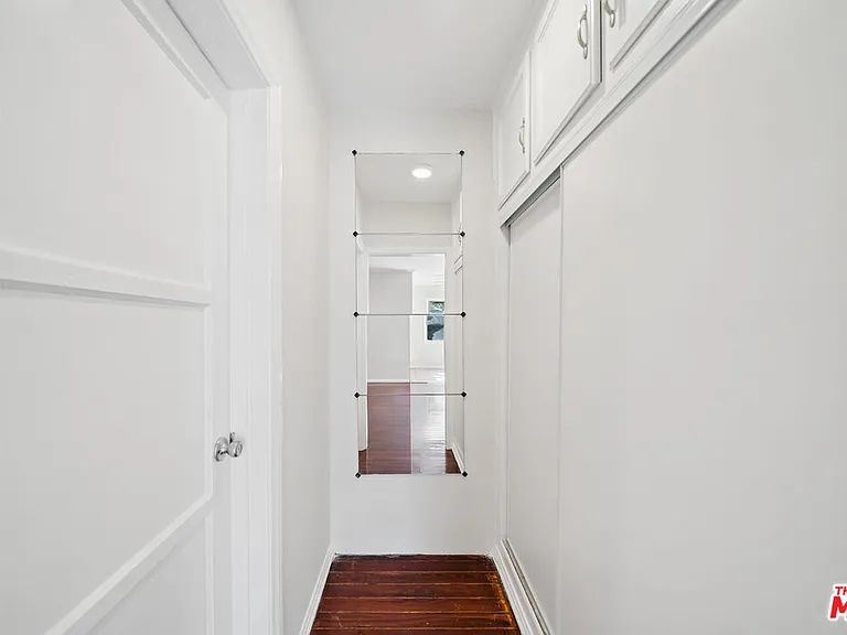 612 S Dunsmuir Ave #1 — Photo 8