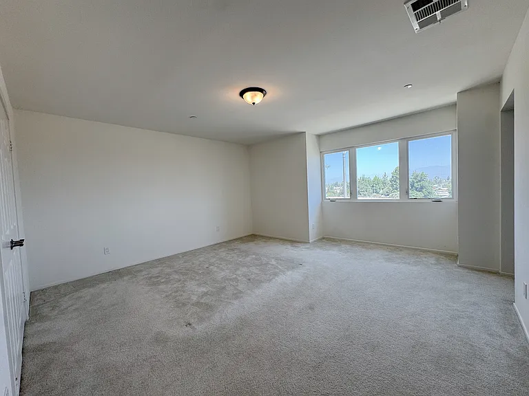 4408 Lilac Cir — Photo 3