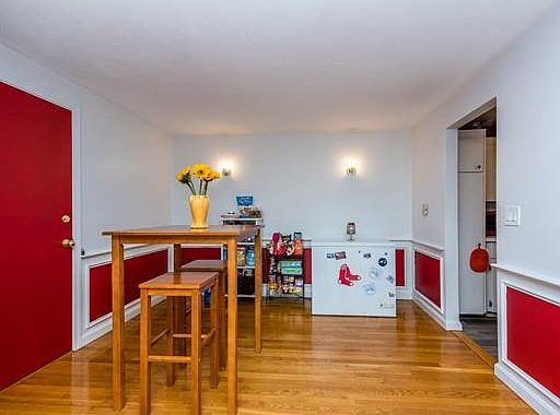 4th image of 2 Tara Dr Unit 6