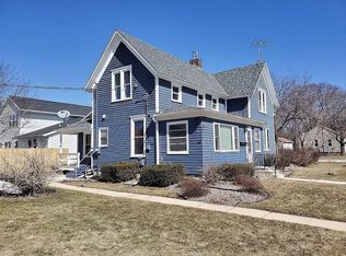921 Chicago St, De Pere, WI 54115
