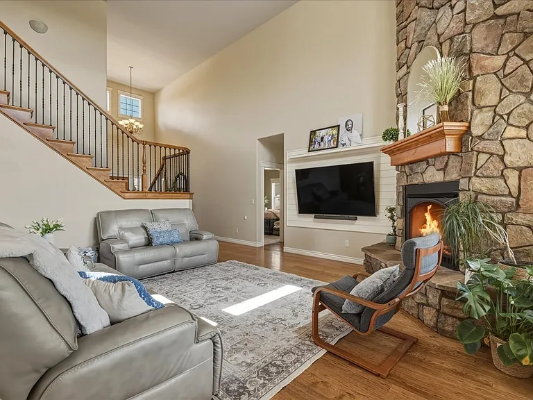 553 E Forest Ridge Dr — Photo 25