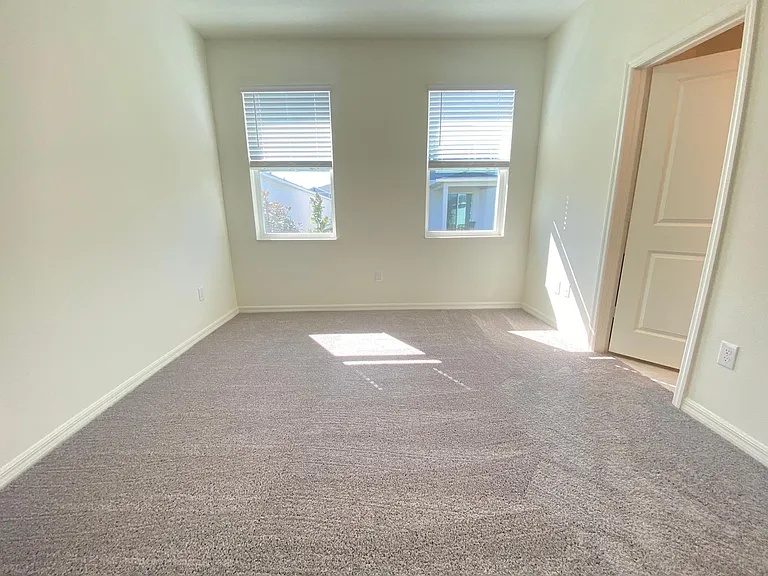 2743 Meadow Stream Way — Photo 11