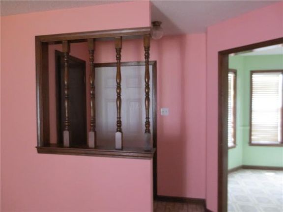 3rd image of 7176 Butternut Dr