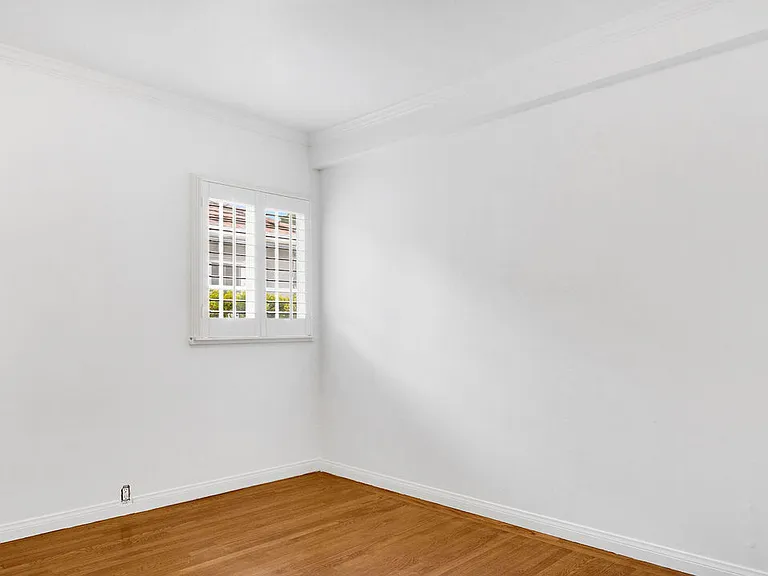2545 Sycamore Dr — Photo 26