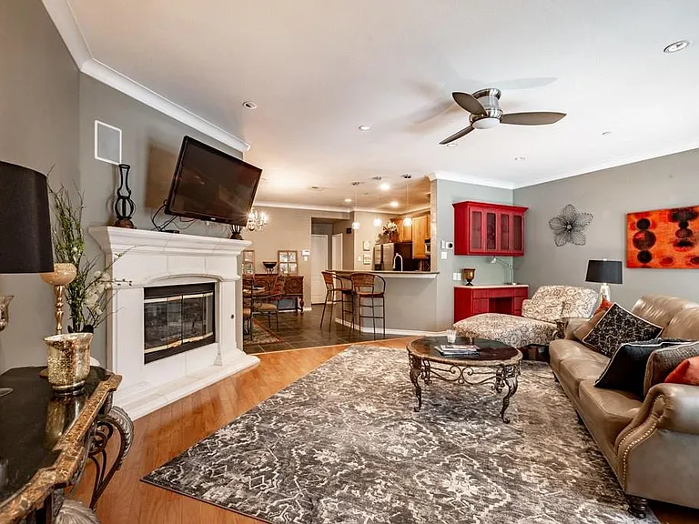 6868 Firenze Ln — Photo 1