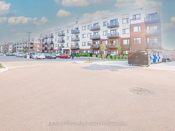 62 Sky Harbour Dr #213, Brampton, ON L6Y 6J2