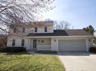4445 South Longview DRIVE, New Berlin, WI