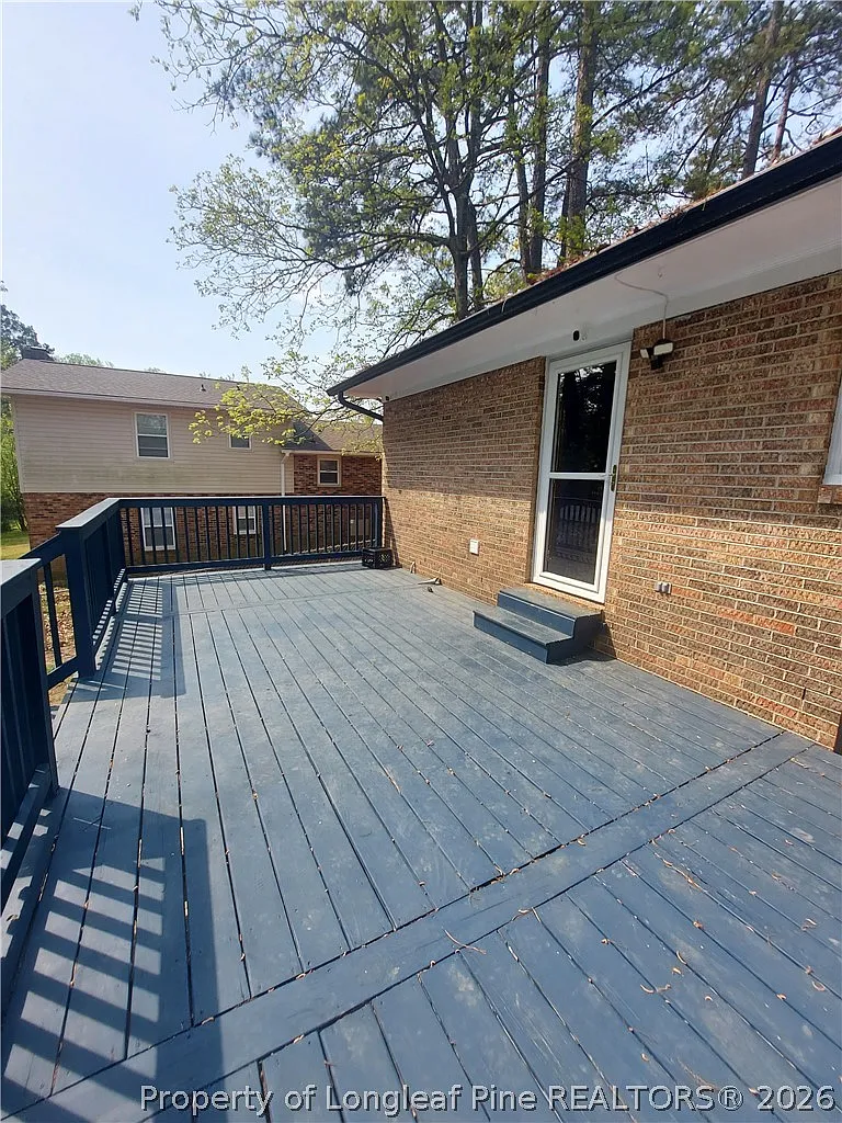 3 bed, 2.0 bath, 1446 sqft, $1,695 — Photo 3