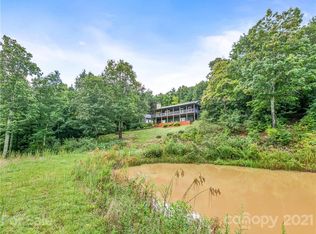 98 Pinebluff Rd, Bat Cave, NC 28710