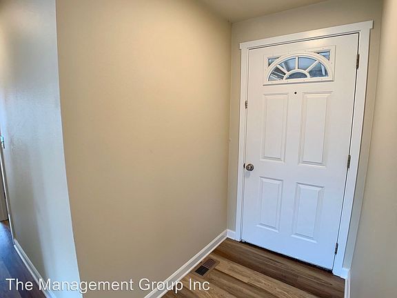 3rd image of 2717 NE 146th Ct