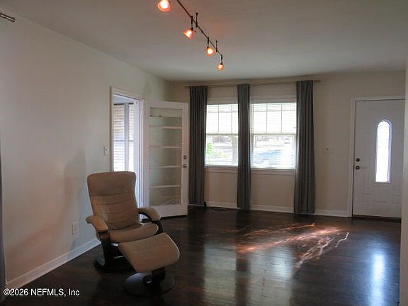 4th image of 4649 CAMBRIDGE Road