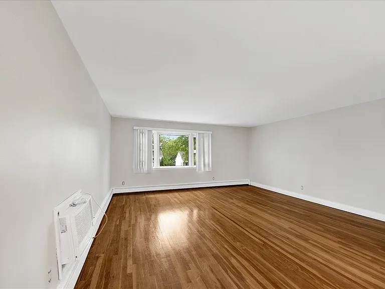 21 E Cedar St #2 — Photo 14