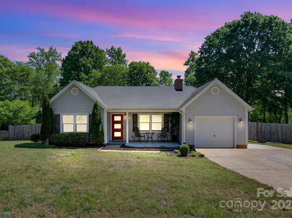 308 Southland Rd, Huntersville, NC 28078