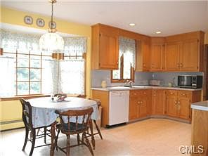 2nd image of 135 Torsey St