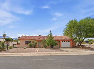 100 E Verde Vis, Green Valley, AZ 85614