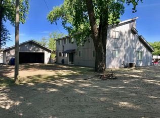 980 County Road West S #20, Fremont, NE 68025