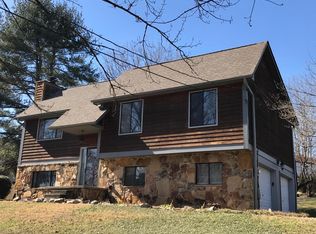 1805 Strathmore Rd, Knoxville, TN 37922