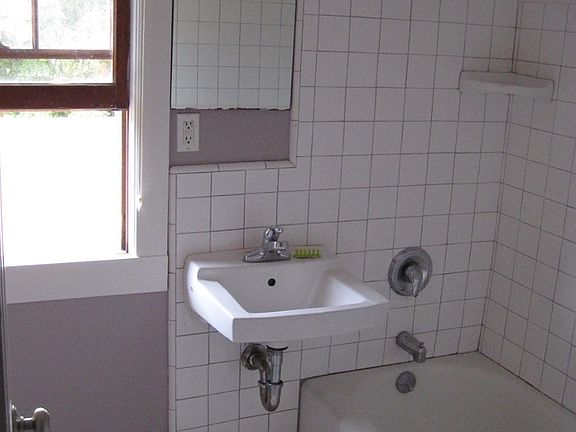 4th image of 1099 E Orange Grove Blvd APT 4