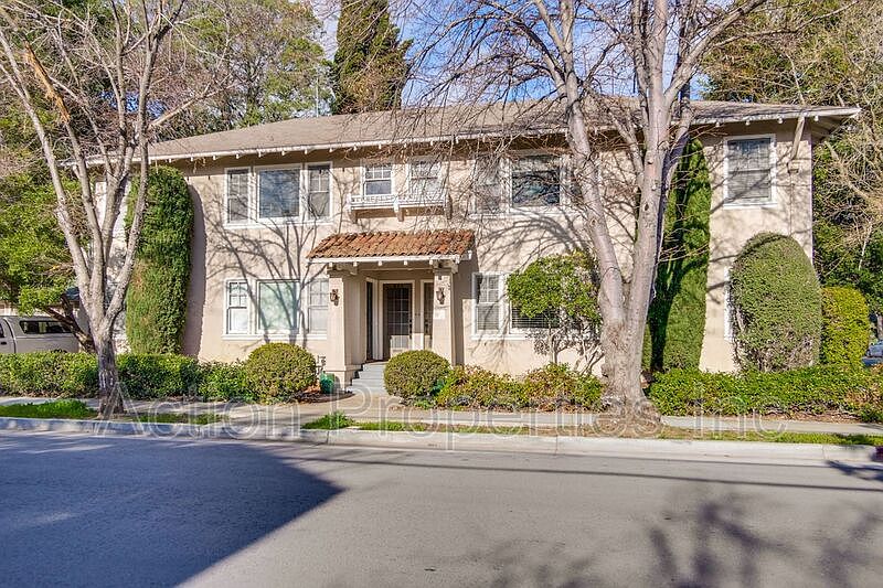 1st image of 243 Everett Ave