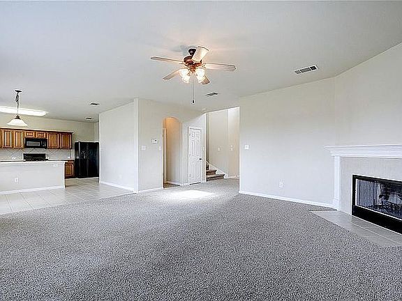 4th image of 11008 Silo Valley Dr