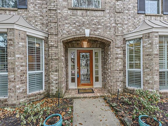 5th image of 23607 Rollinford Ln