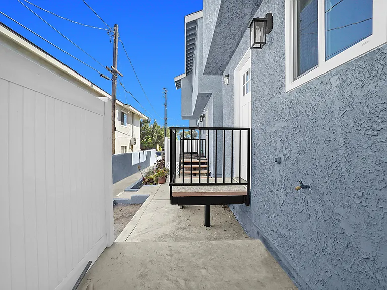 862 W. Mines Avenue — Photo 39