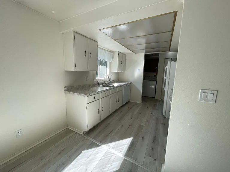 487 Stadium Ave — Photo 10