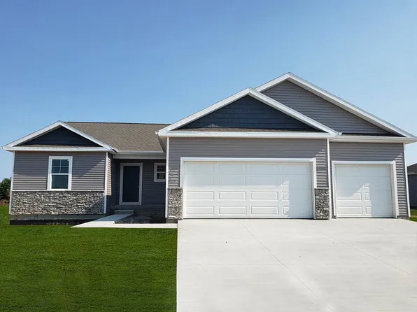 14531 Ironwood Ct, Urbandale, IA 50111