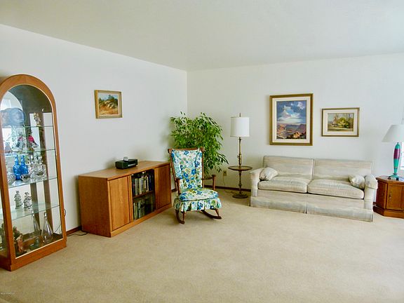 4th image of 1290 Los Arcos Dr