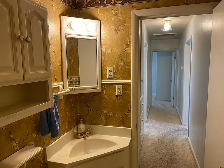 2029 Austin Ln — Photo 13