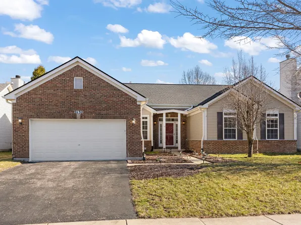 2132 Colonial St, Aurora, IL 60503