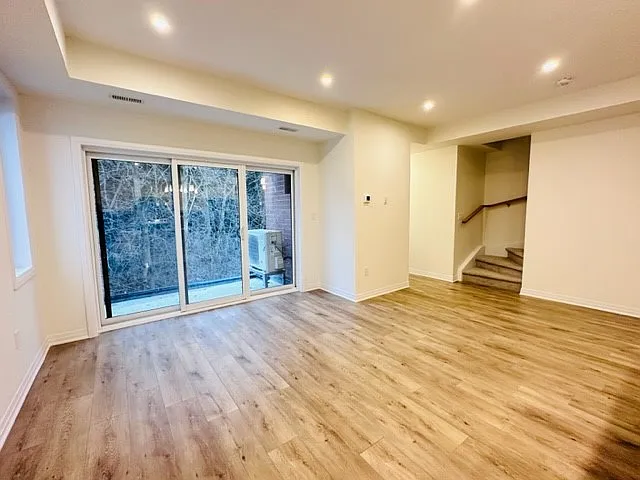 25 Isherwood Ave #D062 — Photo 2