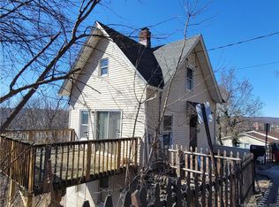 61 Mount Pleasant St, Derby, CT 06418