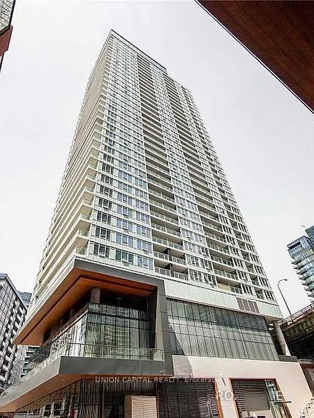 2 bed, $2,350 — Photo 1